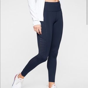 Contender Laser Cut 7/8 Tight